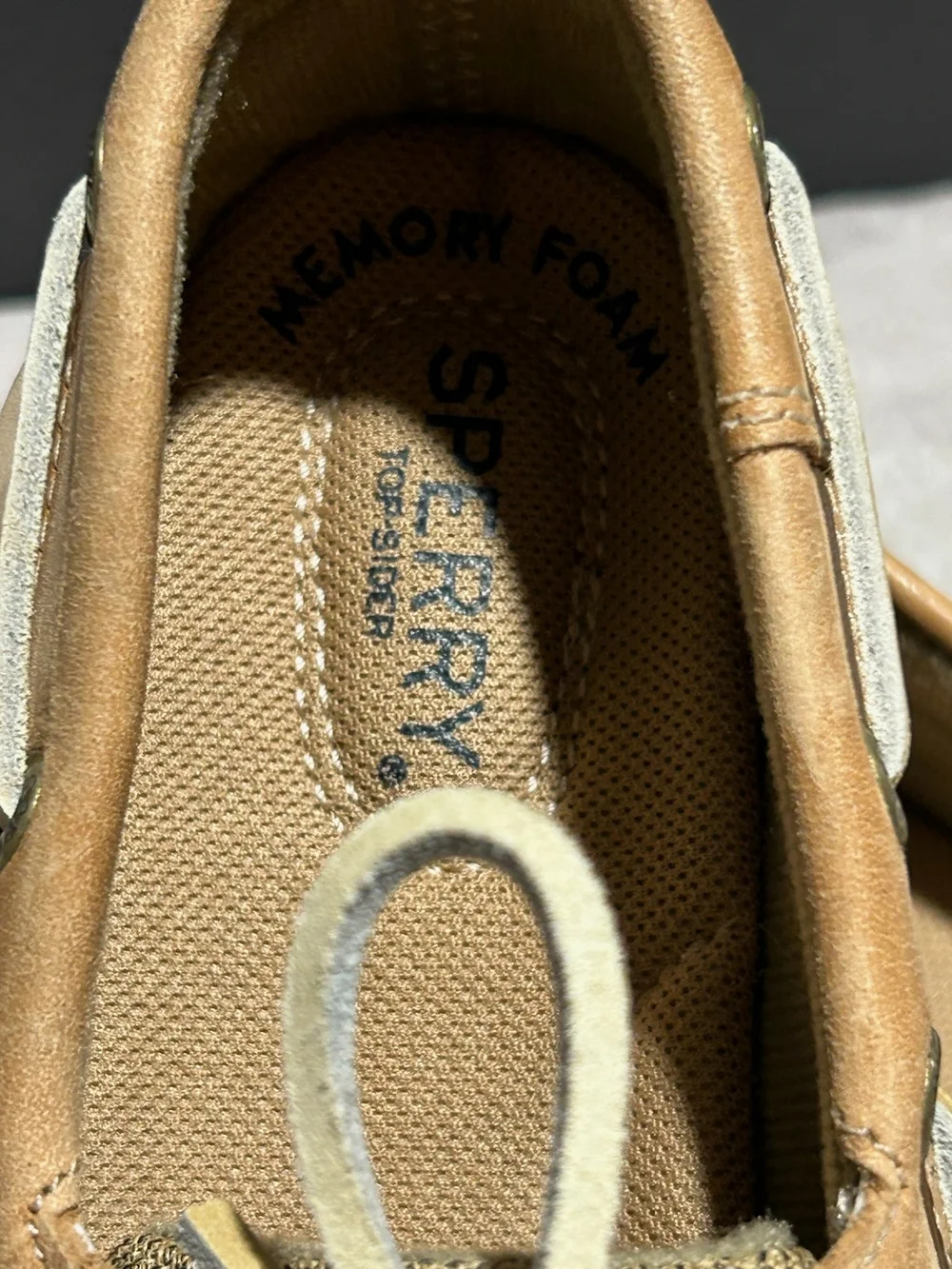 Sperry women tan